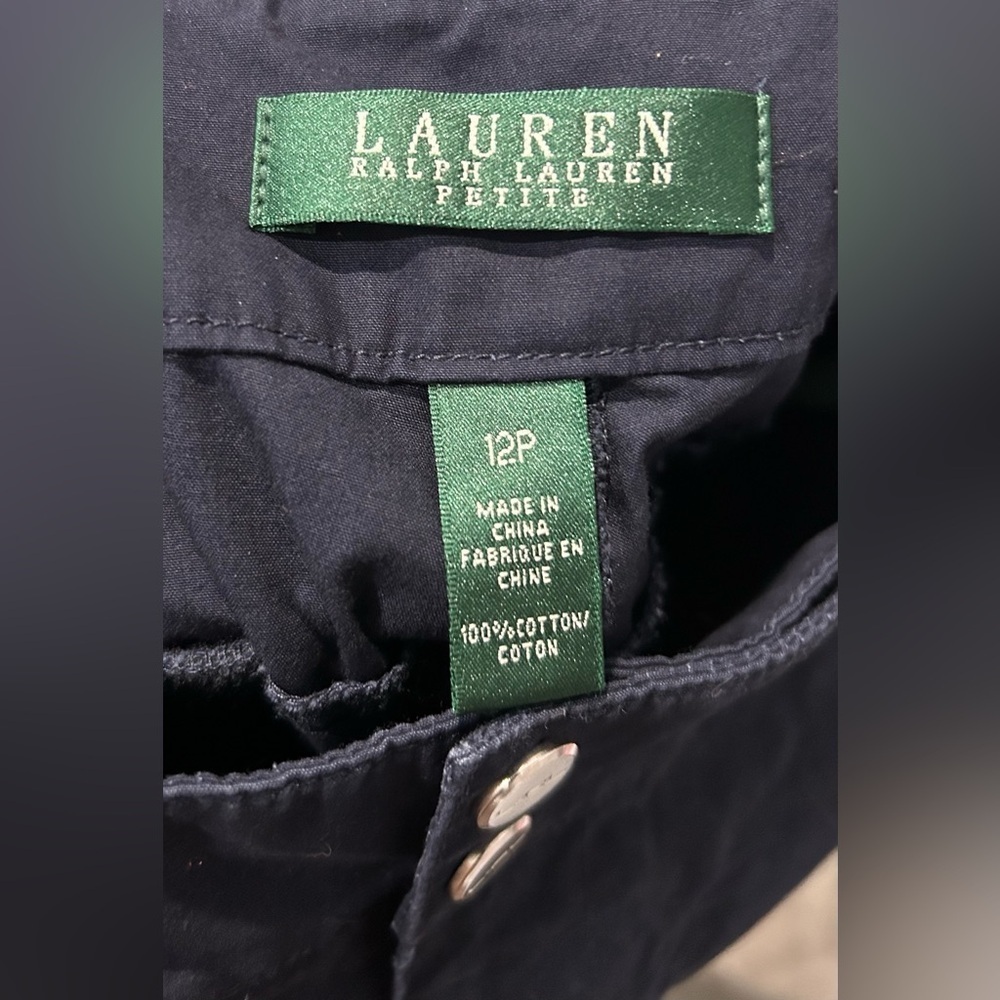 Lauren Ralph Lauren Cropped Navy Cargo Pants Size 12 P Nautical Preppy Mature - Picture 3 of 11